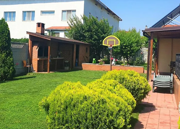 Elina טקירגיול